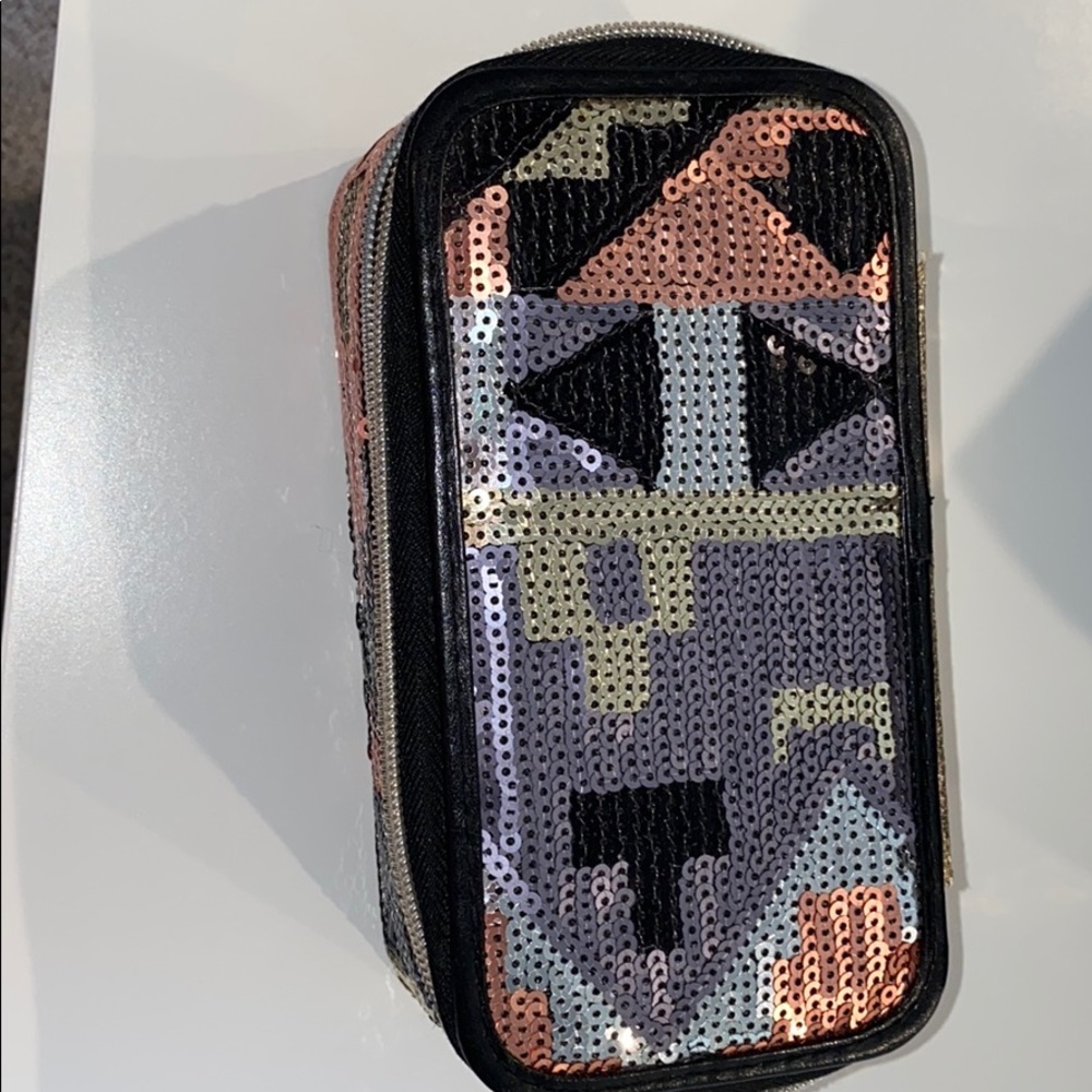 Tarte makeup case. Sparkling ✨